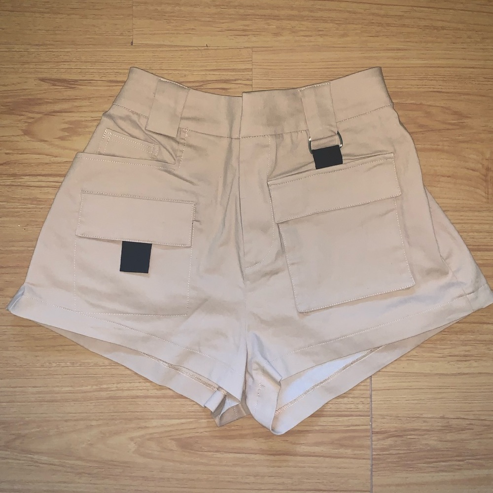 IAMGIA Cargo Shorts